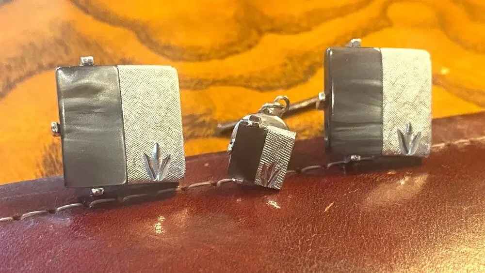 VTG Swank Cufflinks and Tie Pin Combination, Silver tone with MOP Insert